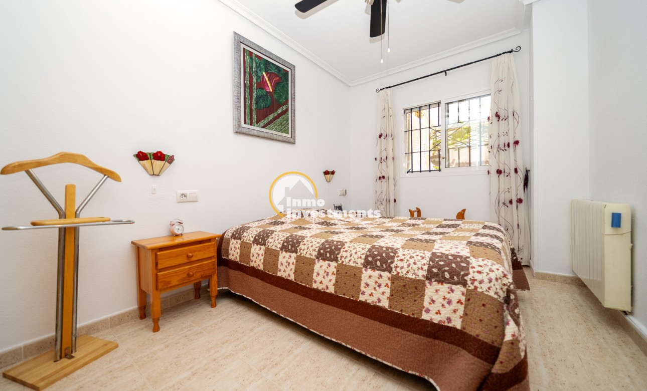 Resale - Apartment - Playa Flamenca - Zenia Mar