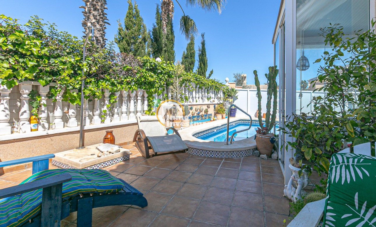 Reventa - Chalet pareado - La Zenia