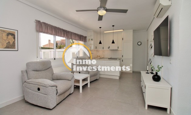 Reventa - Chalet independiente - Villamartin