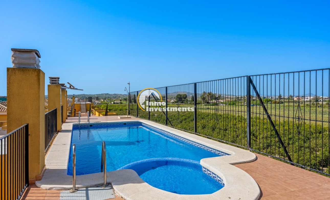 Bestaande bouw - Appartement - Daya Nueva