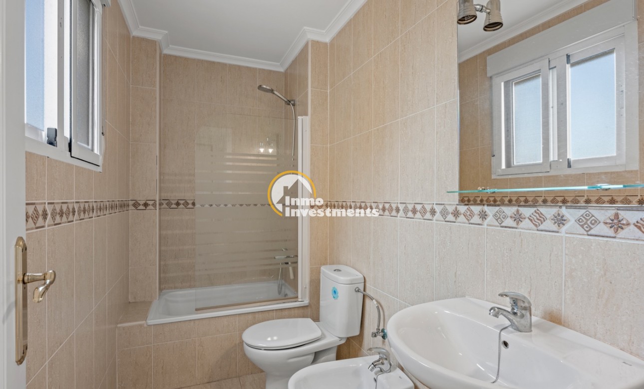 Bestaande bouw - Appartement - Daya Nueva