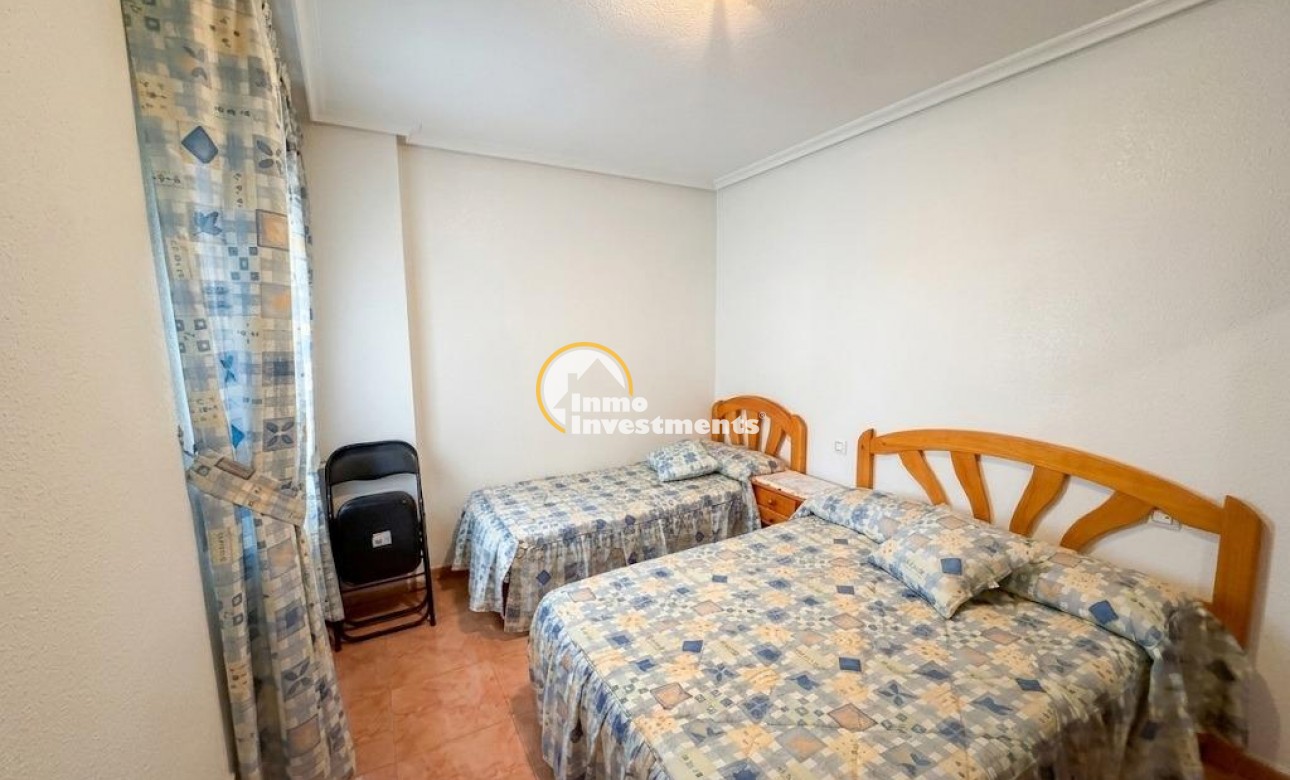Resale - Apartment - Torrevieja - Beach