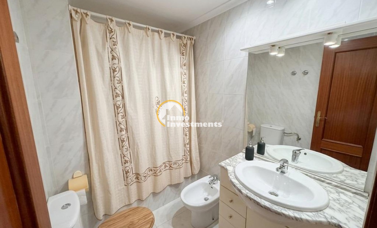 Resale - Apartment - Torrevieja - Beach