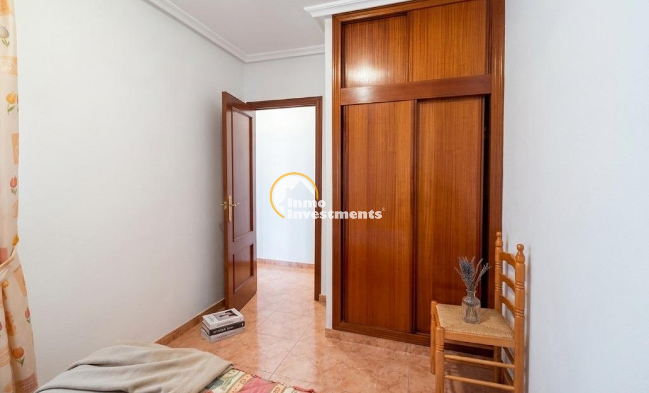 Resale - Apartment - Torrevieja - Beach