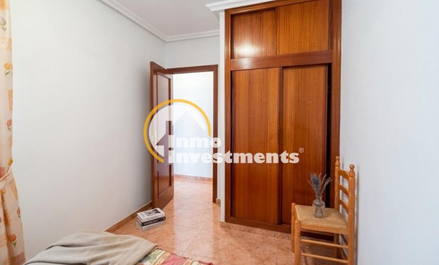 Resale - Apartment - Torrevieja - Beach