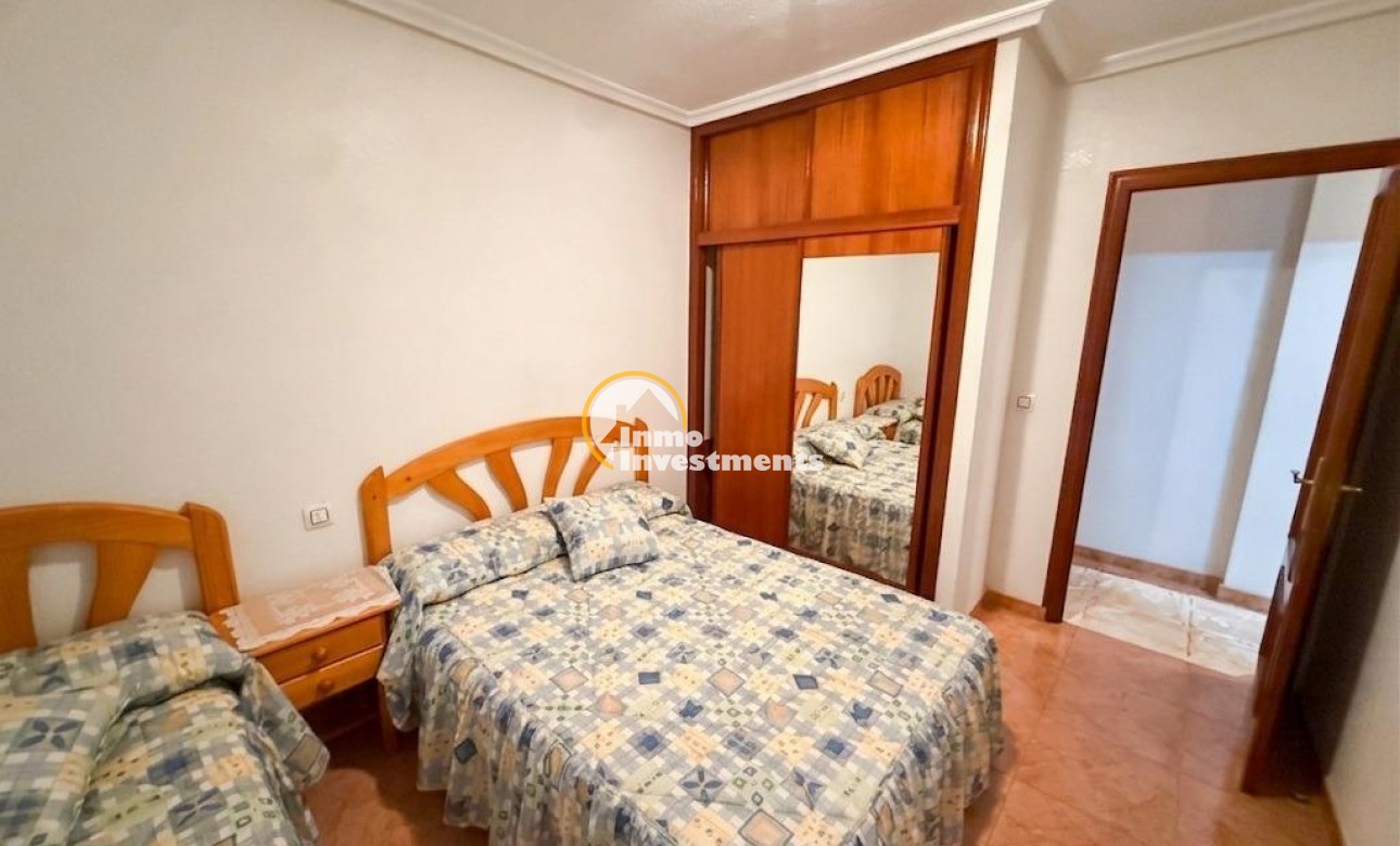 Resale - Apartment - Torrevieja - Beach