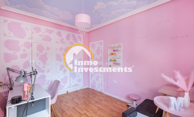 Resale - Penthouse - Torrevieja - Beach