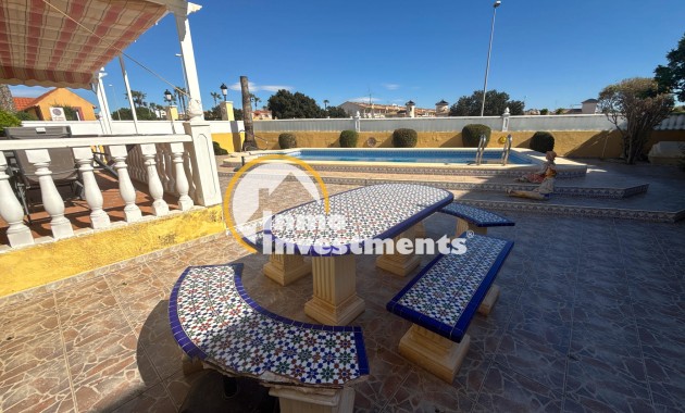 Resale - Villa - Cabo Roig - La Regia