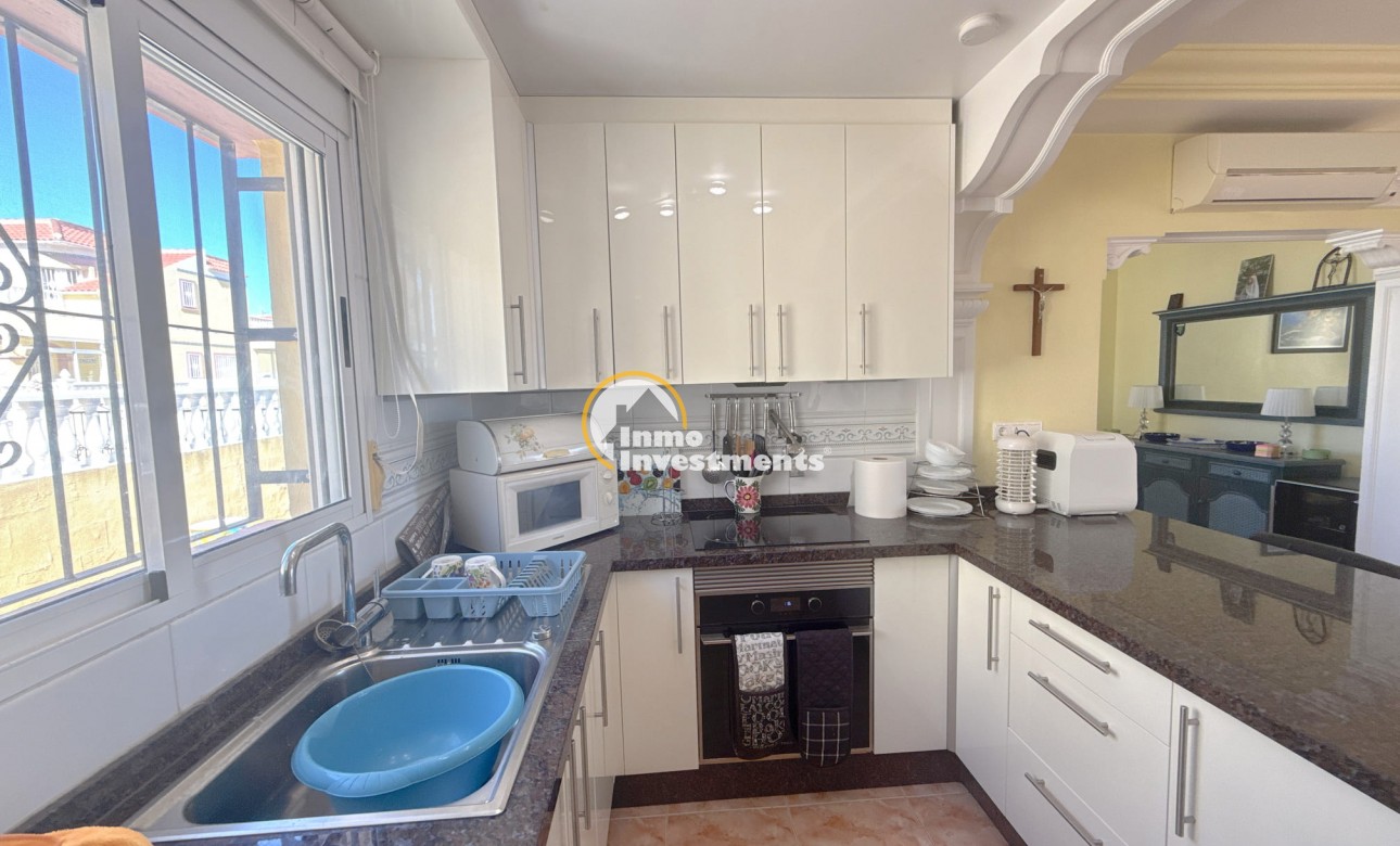 Resale - Villa - Cabo Roig - La Regia