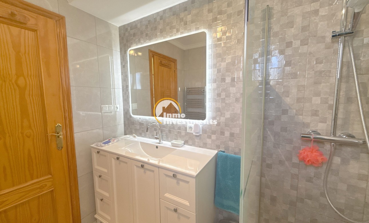 Resale - Villa - Cabo Roig - La Regia