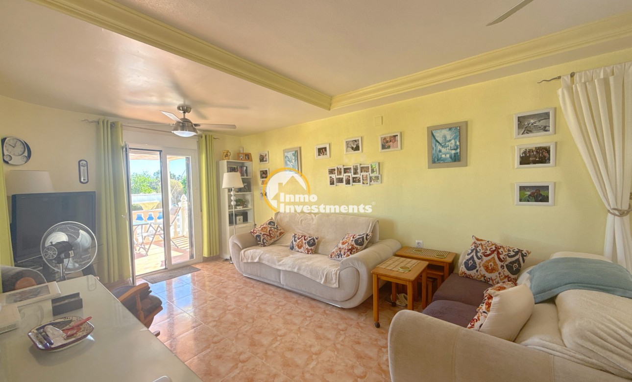 Resale - Villa - Cabo Roig - La Regia