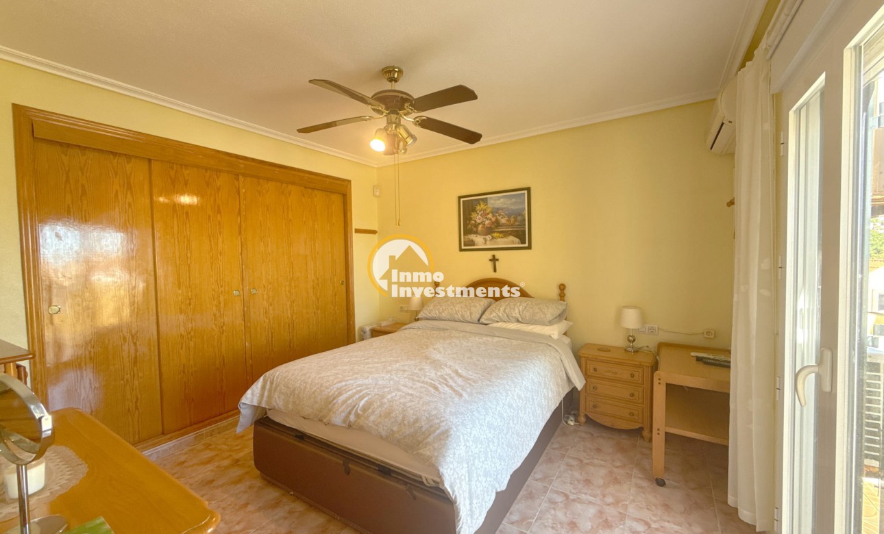 Resale - Villa - Cabo Roig - La Regia