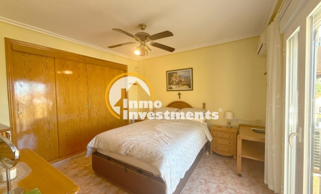 Resale - Villa - Cabo Roig - La Regia