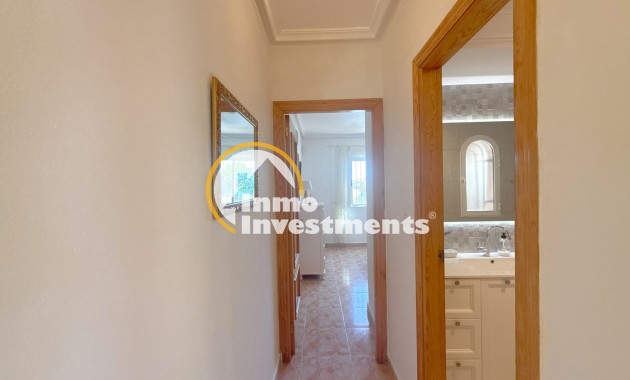 Resale - Villa - Cabo Roig - La Regia