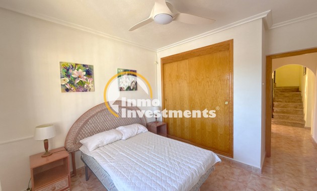 Resale - Villa - Cabo Roig - La Regia