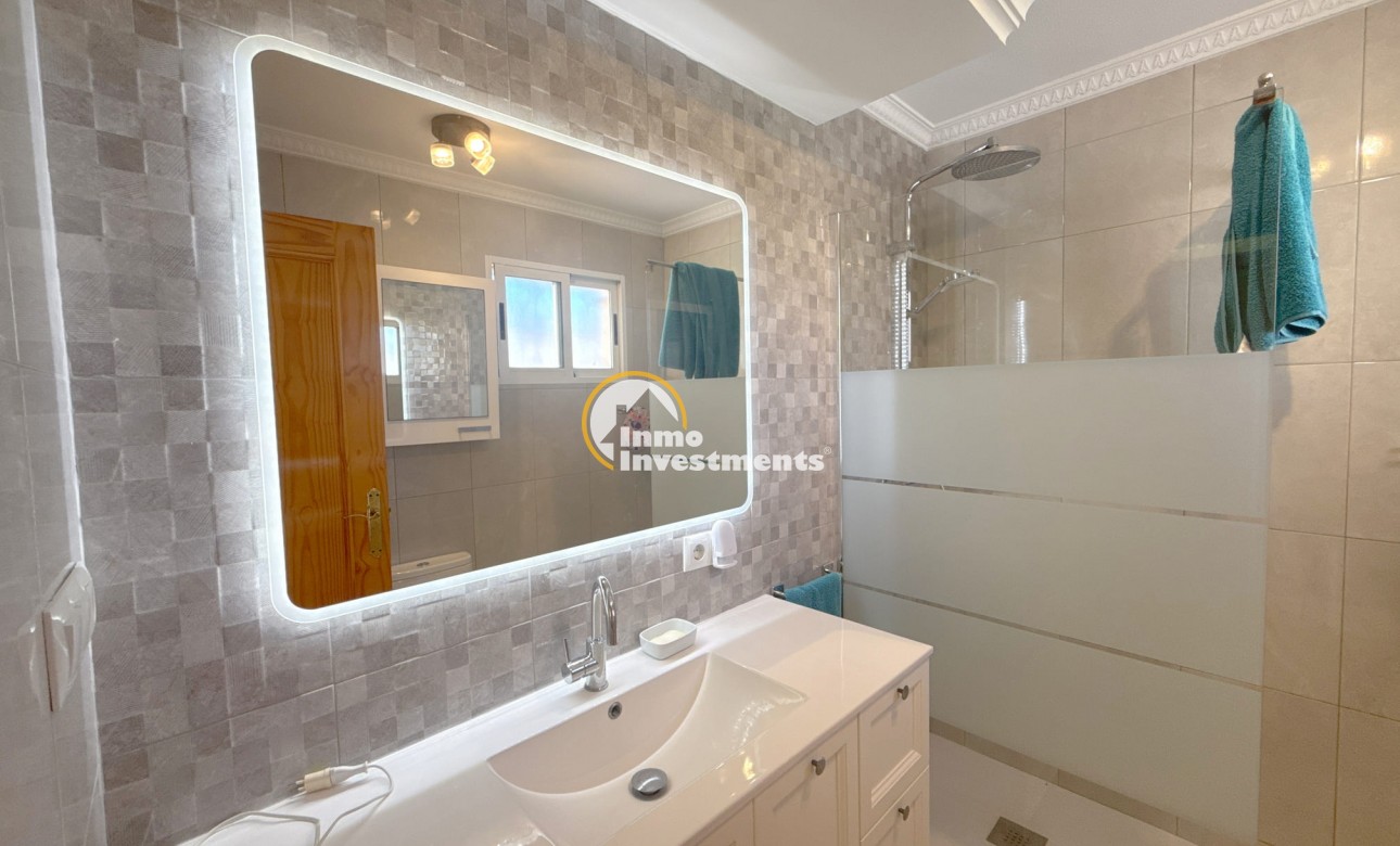 Resale - Villa - Cabo Roig - La Regia