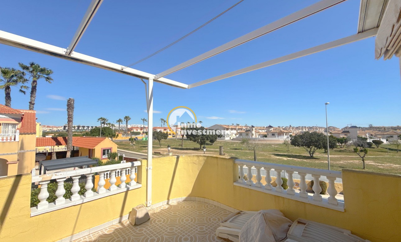 Resale - Villa - Cabo Roig - La Regia