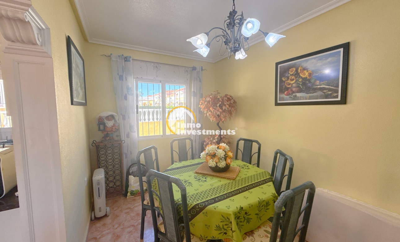 Resale - Villa - Cabo Roig - La Regia