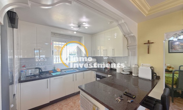 Resale - Villa - Cabo Roig - La Regia