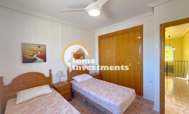 Resale - Villa - Cabo Roig - La Regia