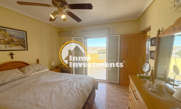 Resale - Villa - Cabo Roig - La Regia