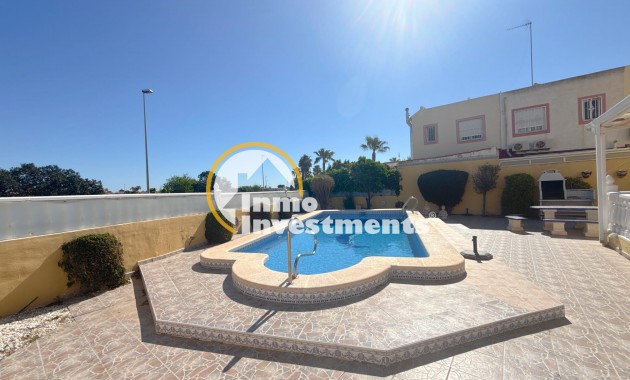 Resale - Villa - Cabo Roig - La Regia