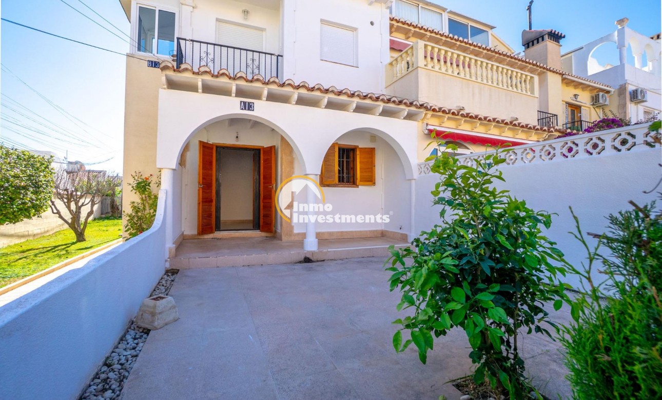 Resale - Apartment - Torrevieja - El Chaparral