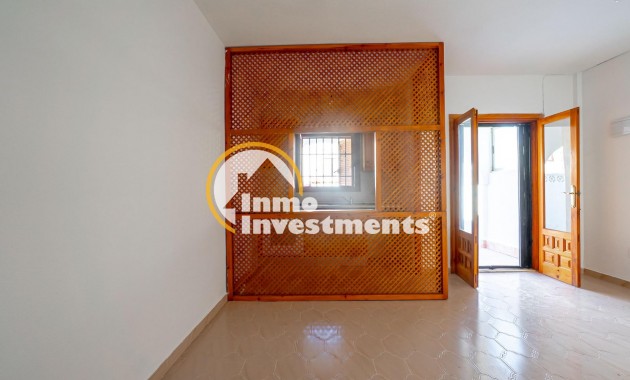 Resale - Apartment - Torrevieja - El Chaparral