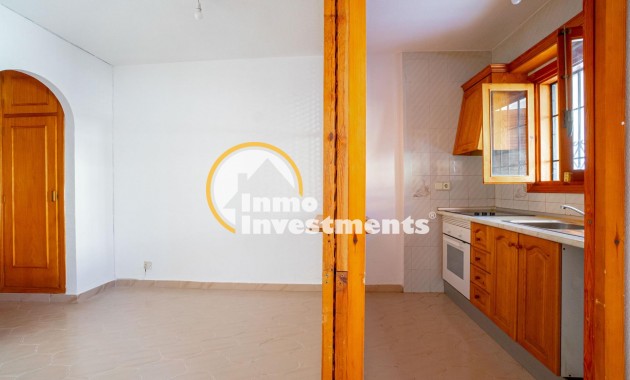 Resale - Apartment - Torrevieja - El Chaparral