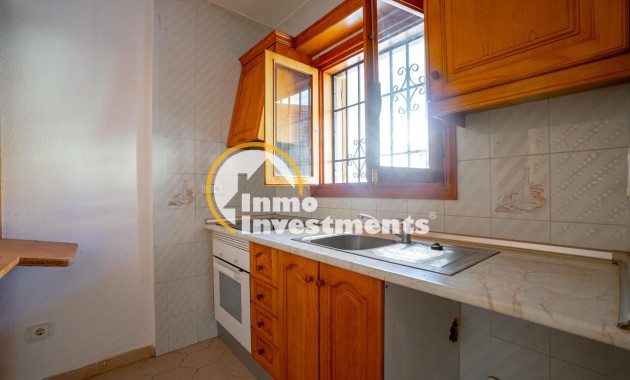 Resale - Apartment - Torrevieja - El Chaparral