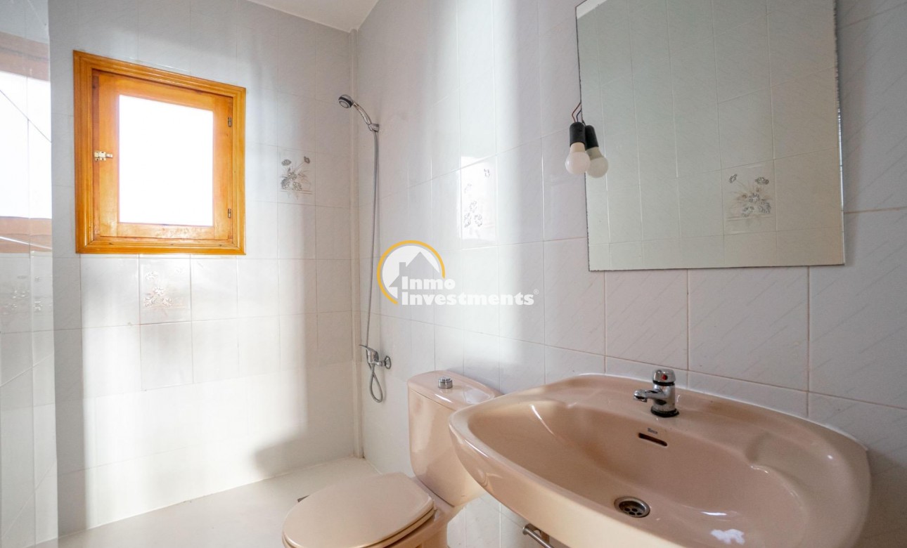 Resale - Apartment - Torrevieja - El Chaparral