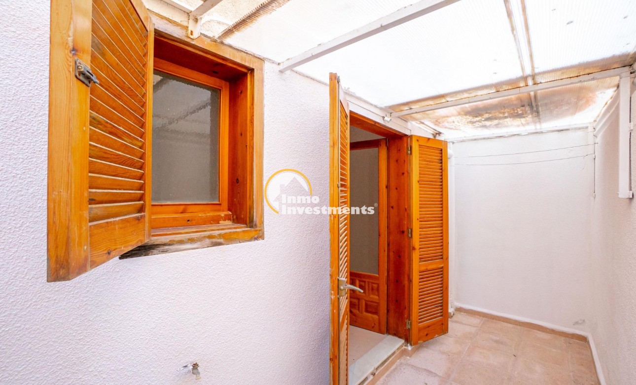 Resale - Apartment - Torrevieja - El Chaparral