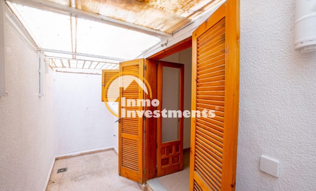 Resale - Apartment - Torrevieja - El Chaparral