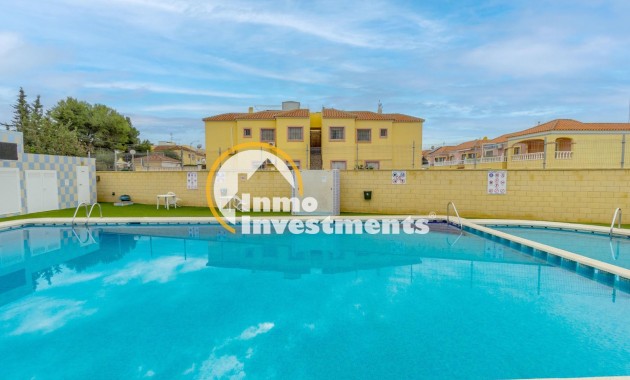 Resale - Apartment - Torrevieja - El Chaparral