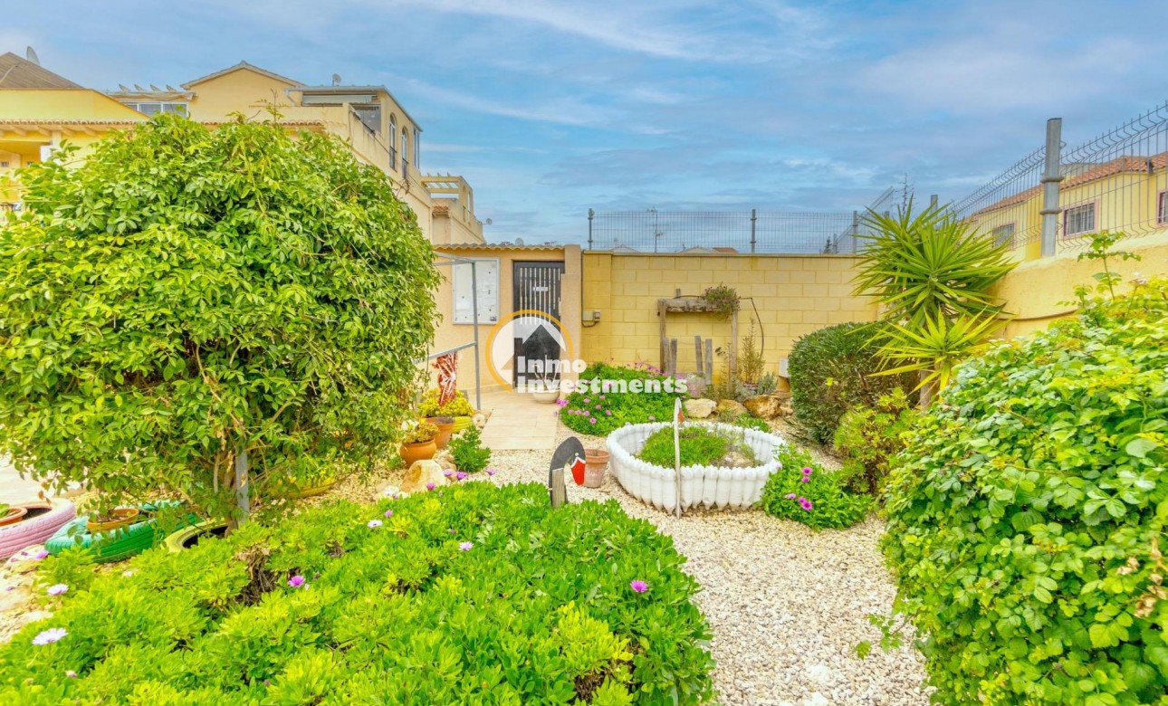 Resale - Apartment - Torrevieja - El Chaparral