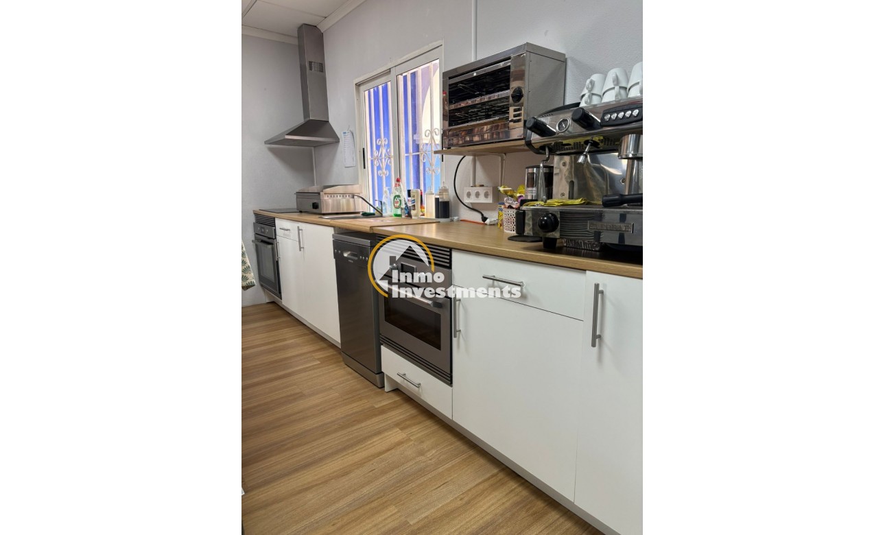 Bestaande bouw - Commercieel - Torrevieja - Puerto