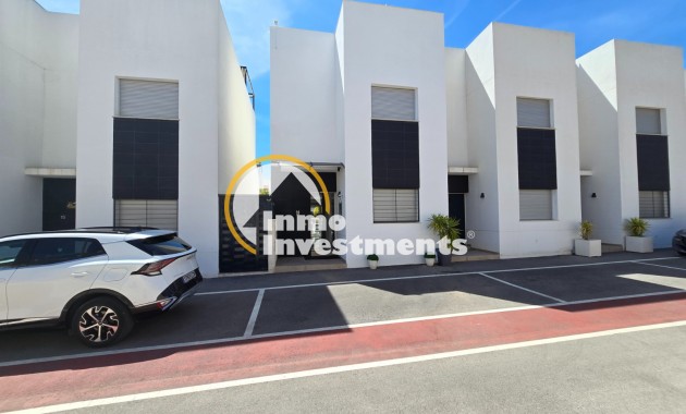 Bestaande bouw - Townhouse * - Ciudad Quesada * - Doña Pepa *