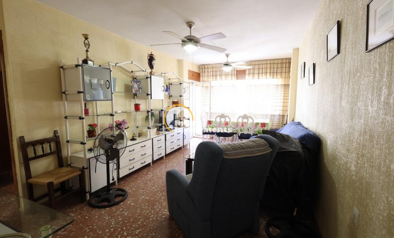 Resale - Apartment - Torrevieja - Acequion