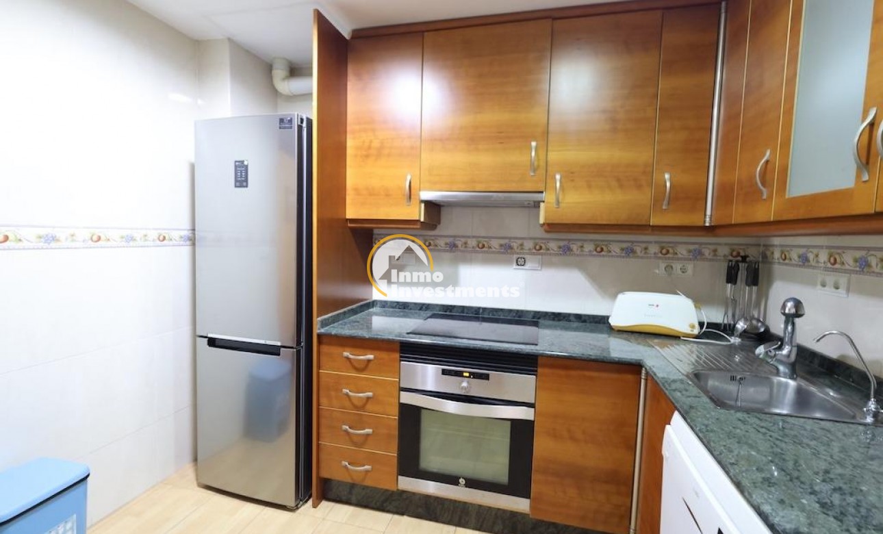 Resale - Apartment - Torrevieja - Acequion