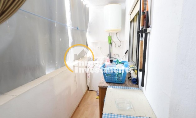 Resale - Apartment - Torrevieja - Acequion