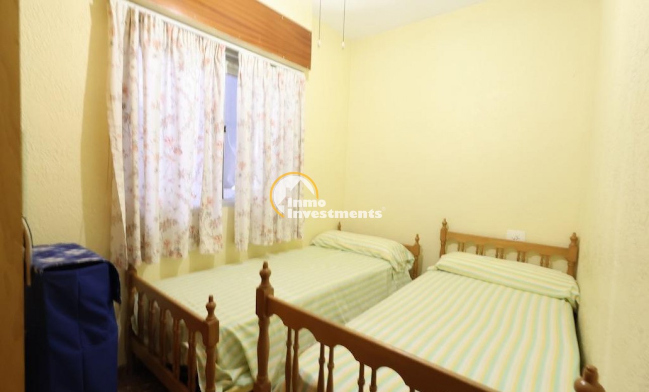 Resale - Apartment - Torrevieja - Acequion