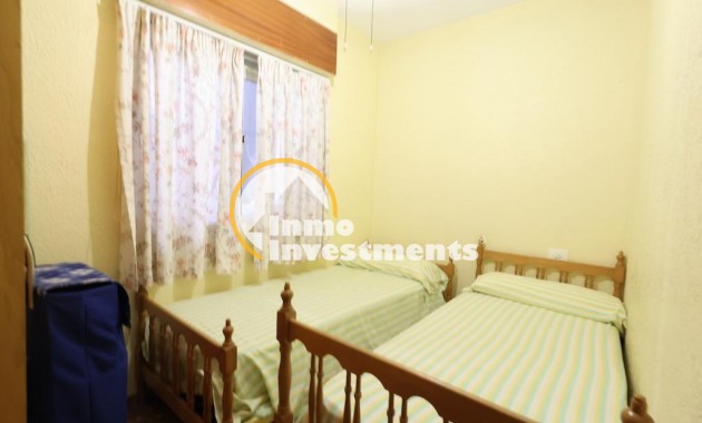 Resale - Apartment - Torrevieja - Acequion