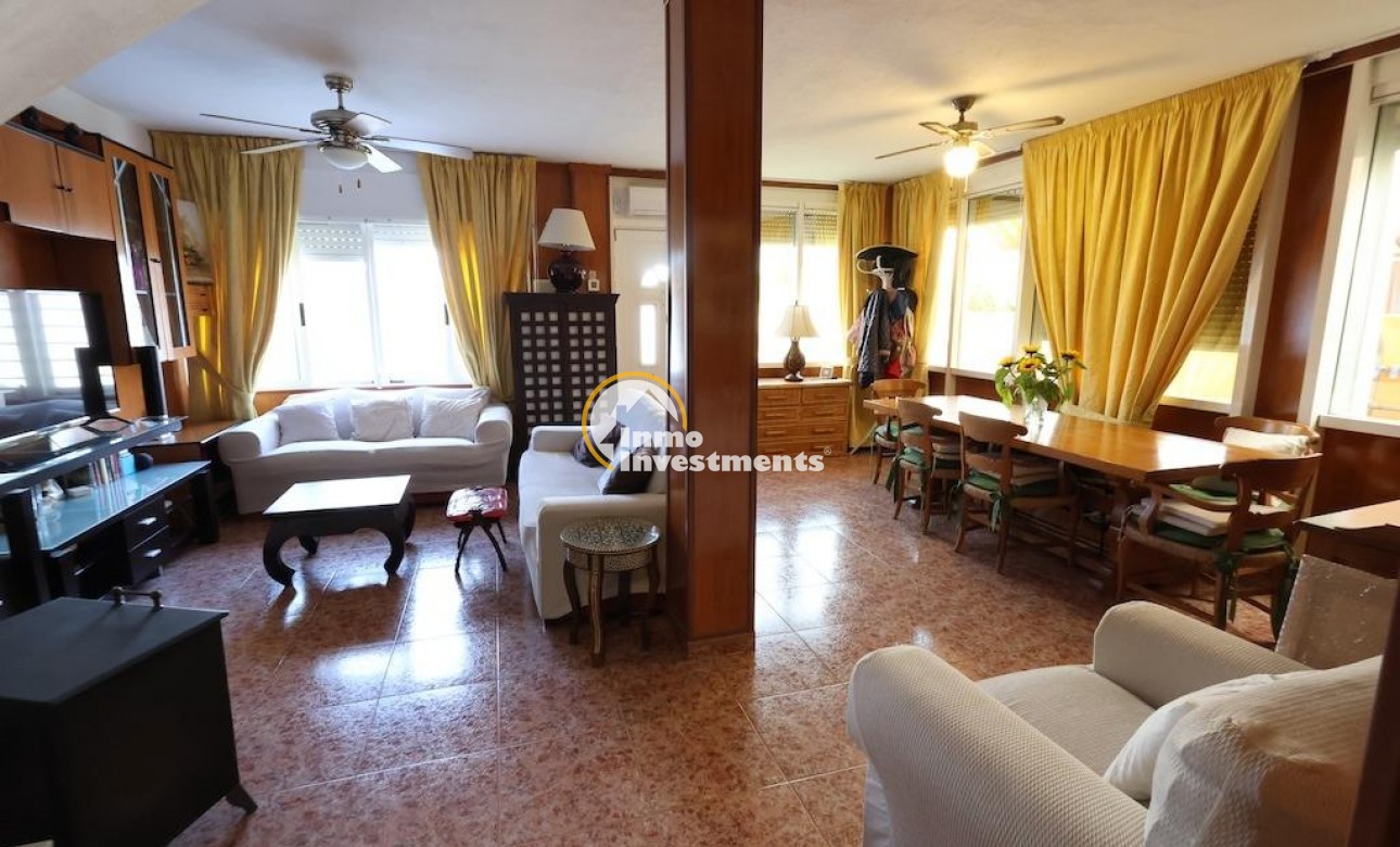 Resale - Town house - Torrevieja - Torretas