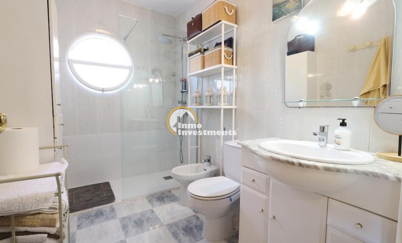 Resale - Town house - Torrevieja - Torretas