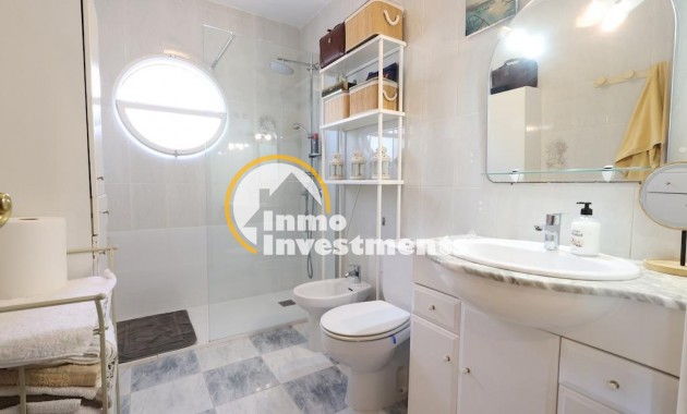 Resale - Town house - Torrevieja - Torretas