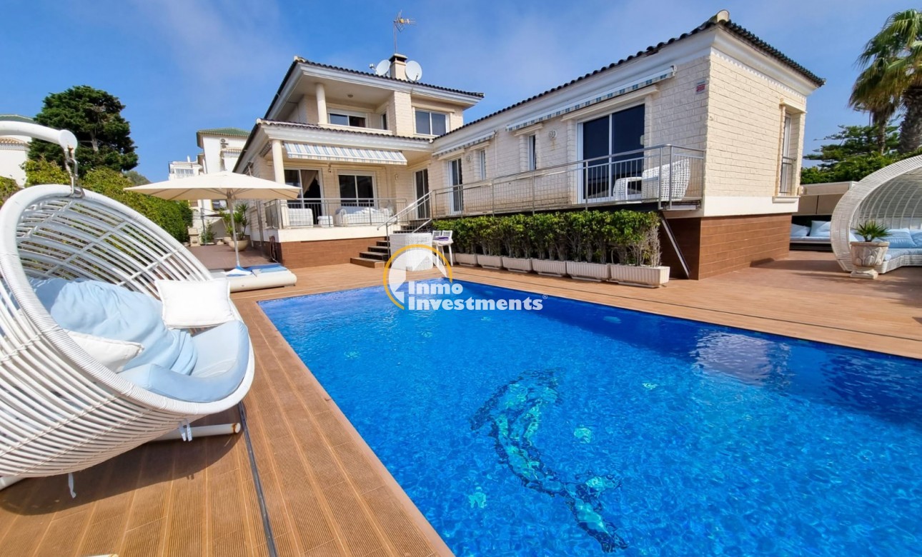 Bestaande bouw - Villa - Torrevieja - La Mata