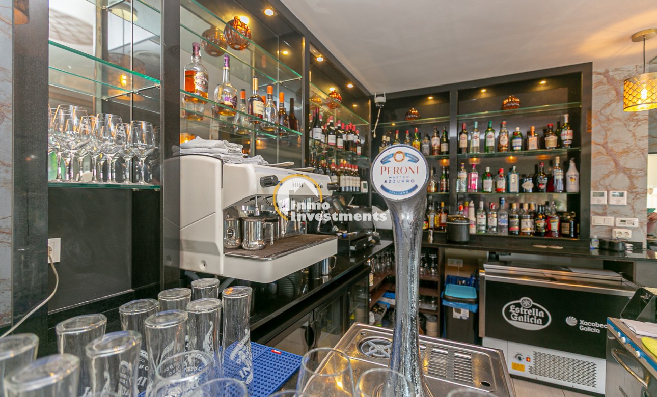 Resale - Commercial - Villamartin - Villacosta