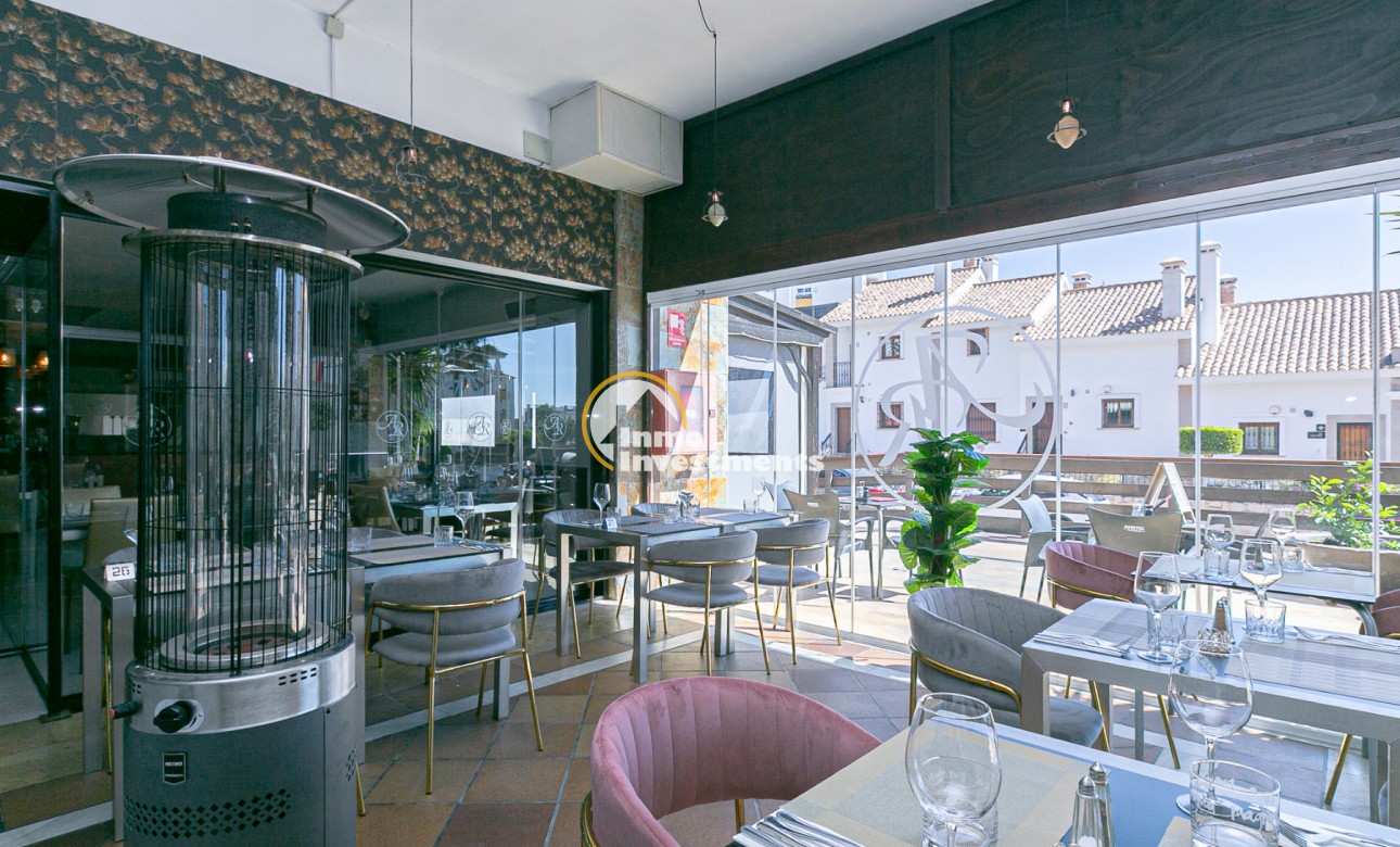 Resale - Commercial - Villamartin - Villacosta