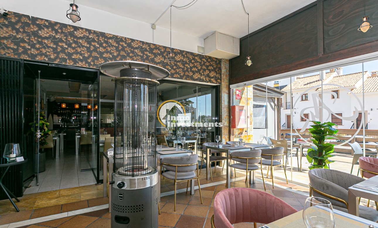 Resale - Commercial - Villamartin - Villacosta