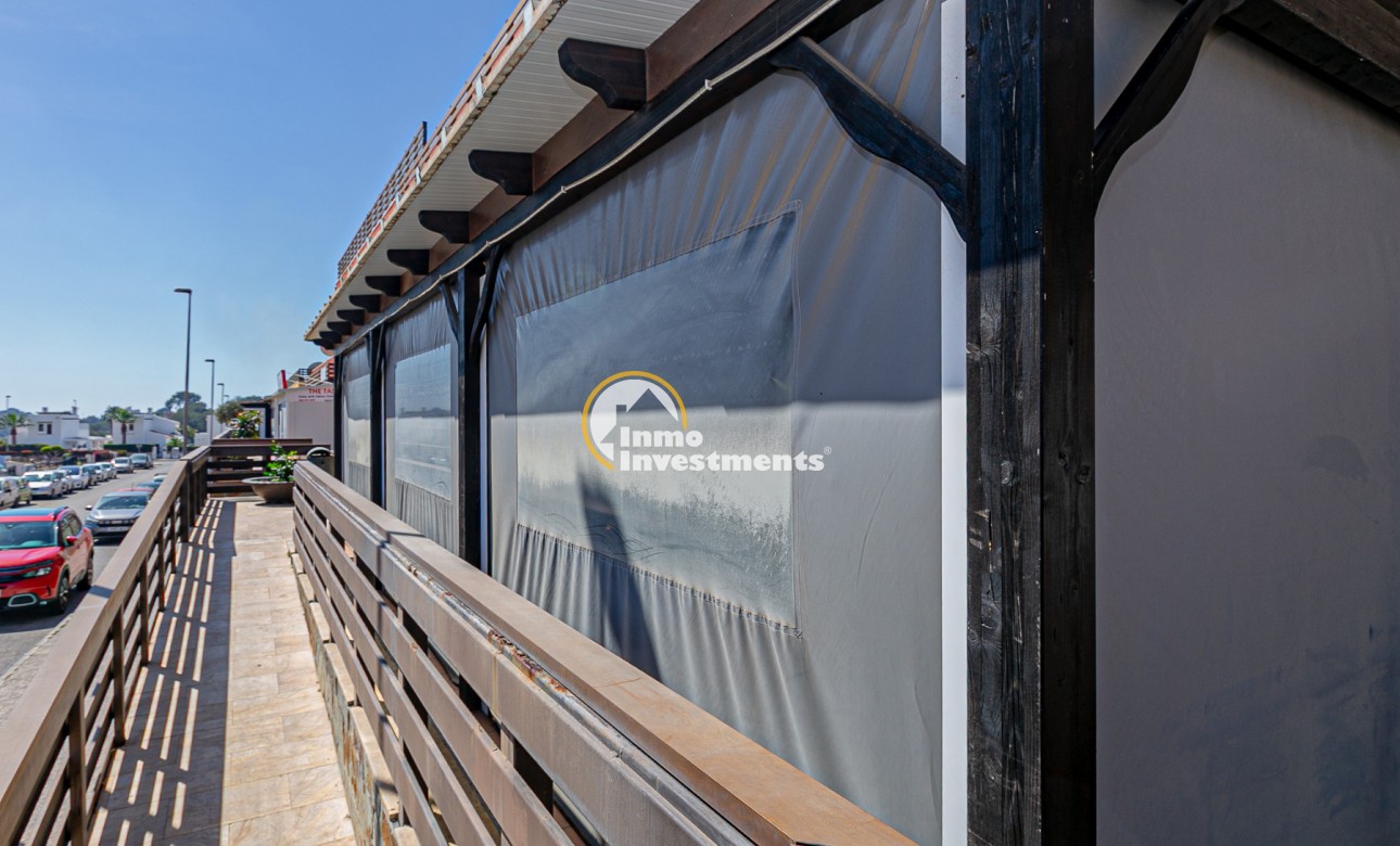 Resale - Commercial - Villamartin - Villacosta